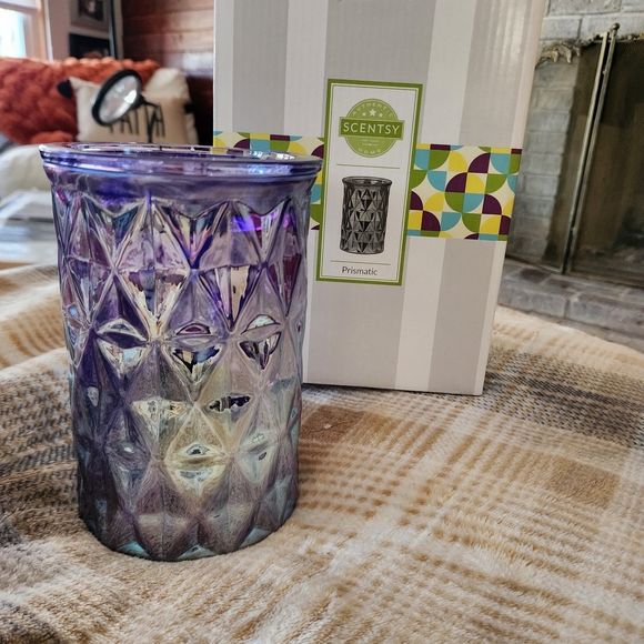 Scentsy Other - Scentsy Prismatic Purple Glass Warmer
